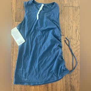 Lululemon Conch Tank size 6